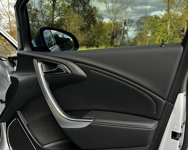 Сірий Опель Астра, об'ємом двигуна 1.7 л та пробігом 272 тис. км за 7100 $, фото 50 на Automoto.ua