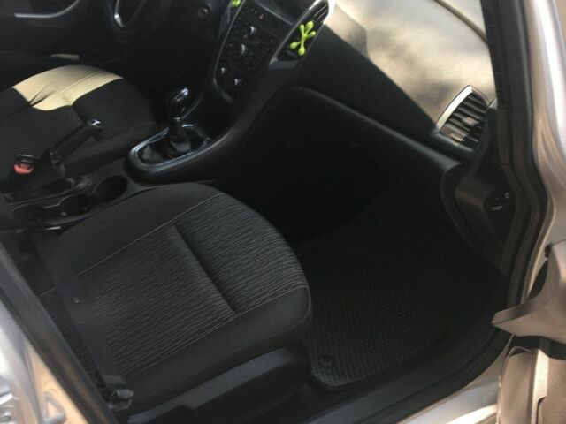 Сірий Опель Астра, об'ємом двигуна 0 л та пробігом 200 тис. км за 6500 $, фото 3 на Automoto.ua