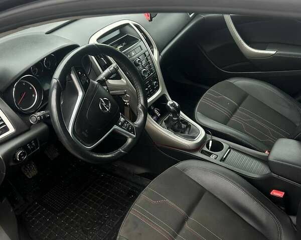 Серый Опель Астра, объемом двигателя 1.69 л и пробегом 241 тыс. км за 5900 $, фото 6 на Automoto.ua