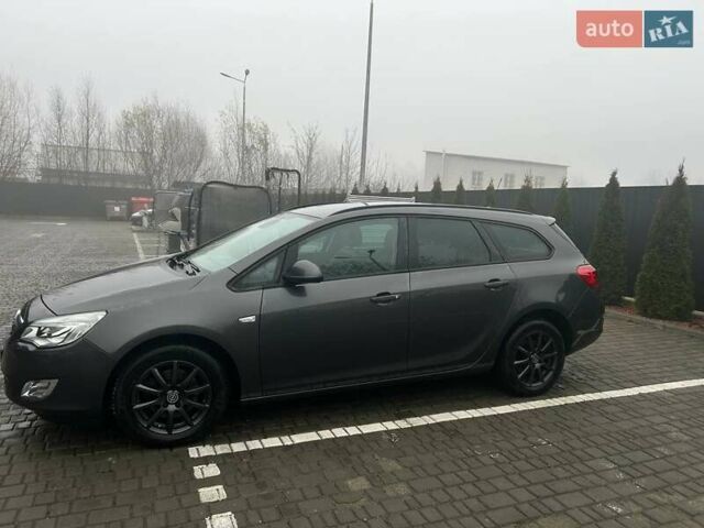 Серый Опель Астра, объемом двигателя 1.69 л и пробегом 241 тыс. км за 5900 $, фото 4 на Automoto.ua