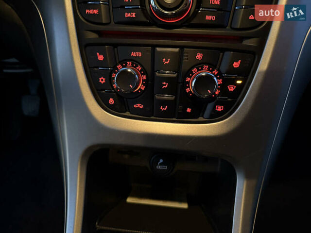 Серый Опель Астра, объемом двигателя 1.7 л и пробегом 215 тыс. км за 7350 $, фото 42 на Automoto.ua