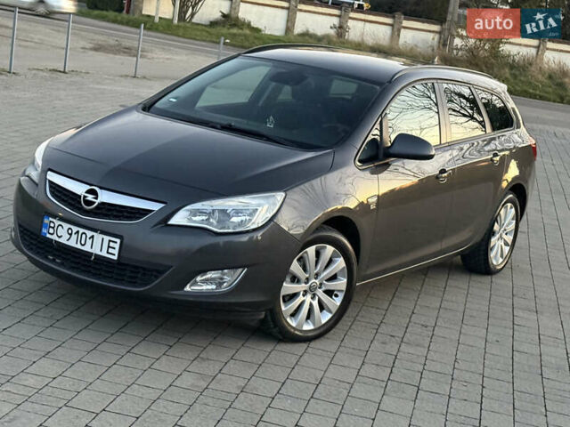 Серый Опель Астра, объемом двигателя 1.7 л и пробегом 215 тыс. км за 7350 $, фото 13 на Automoto.ua