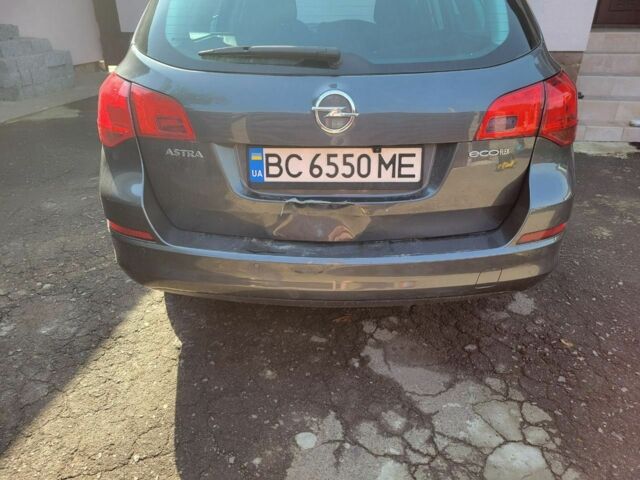 Серый Опель Астра, объемом двигателя 1.7 л и пробегом 200 тыс. км за 7000 $, фото 1 на Automoto.ua