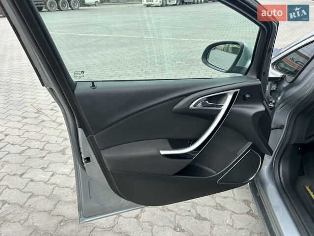 Сірий Опель Астра, об'ємом двигуна 1.7 л та пробігом 185 тис. км за 7500 $, фото 6 на Automoto.ua