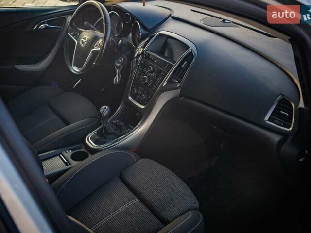 Сірий Опель Астра, об'ємом двигуна 1.7 л та пробігом 270 тис. км за 7500 $, фото 18 на Automoto.ua