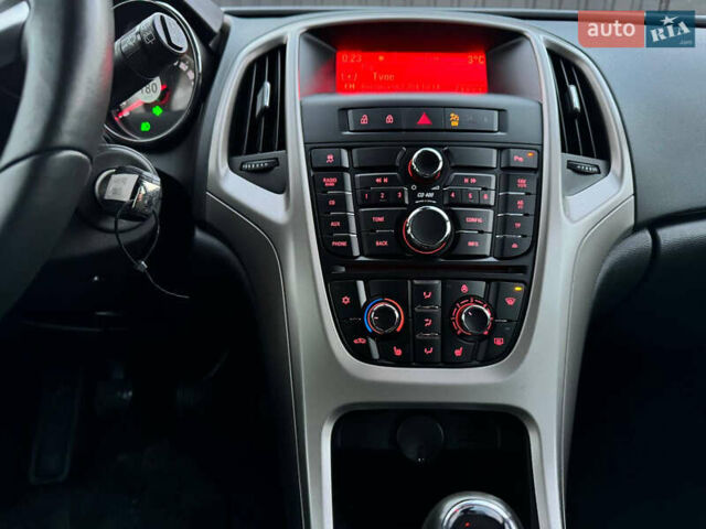 Сірий Опель Астра, об'ємом двигуна 1.7 л та пробігом 234 тис. км за 6990 $, фото 47 на Automoto.ua