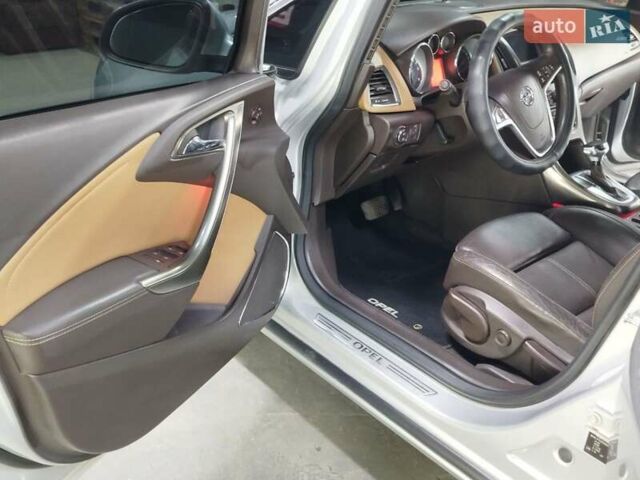 Сірий Опель Астра, об'ємом двигуна 2 л та пробігом 250 тис. км за 9200 $, фото 10 на Automoto.ua