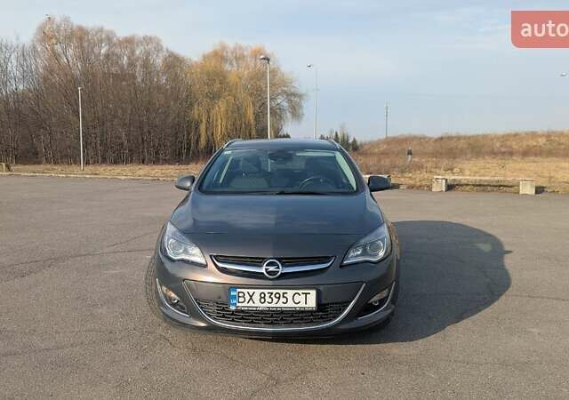 Сірий Опель Астра, об'ємом двигуна 2 л та пробігом 141 тис. км за 8400 $, фото 2 на Automoto.ua