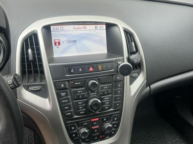 Серый Опель Астра, объемом двигателя 1.7 л и пробегом 200 тыс. км за 7000 $, фото 8 на Automoto.ua