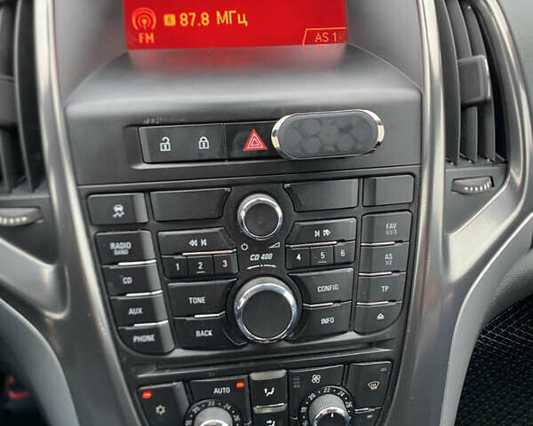 Серый Опель Астра, объемом двигателя 1.7 л и пробегом 327 тыс. км за 7800 $, фото 17 на Automoto.ua