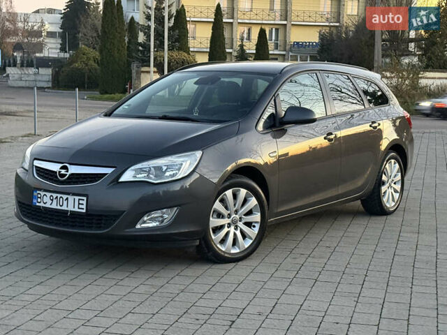 Серый Опель Астра, объемом двигателя 1.7 л и пробегом 215 тыс. км за 7350 $, фото 14 на Automoto.ua