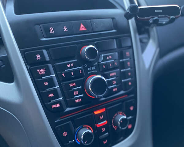 Сірий Опель Астра, об'ємом двигуна 1.7 л та пробігом 245 тис. км за 7000 $, фото 9 на Automoto.ua