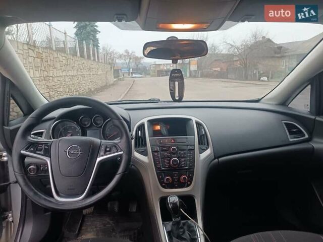 Сірий Опель Астра, об'ємом двигуна 1.69 л та пробігом 253 тис. км за 6999 $, фото 3 на Automoto.ua