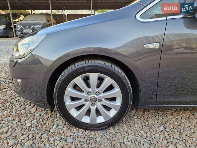 Серый Опель Астра, объемом двигателя 1.6 л и пробегом 184 тыс. км за 9900 $, фото 13 на Automoto.ua