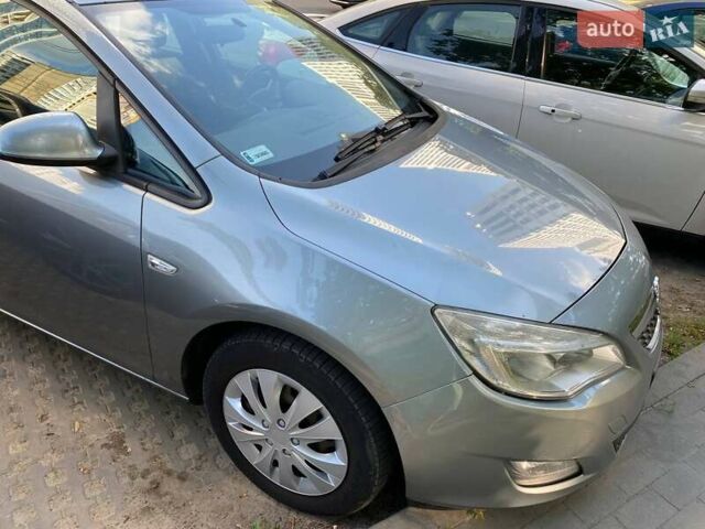Сірий Опель Астра, об'ємом двигуна 1.7 л та пробігом 234 тис. км за 6150 $, фото 1 на Automoto.ua
