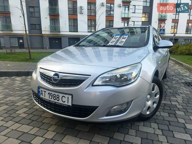 Серый Опель Астра, объемом двигателя 1.7 л и пробегом 270 тыс. км за 6750 $, фото 3 на Automoto.ua