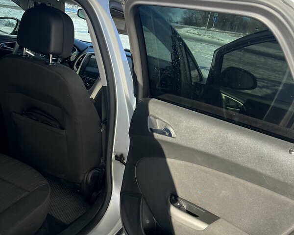 Сірий Опель Астра, об'ємом двигуна 1.69 л та пробігом 281 тис. км за 6500 $, фото 11 на Automoto.ua