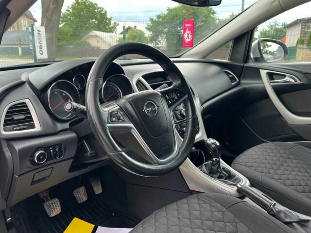 Серый Опель Астра, объемом двигателя 1.7 л и пробегом 243 тыс. км за 7500 $, фото 8 на Automoto.ua