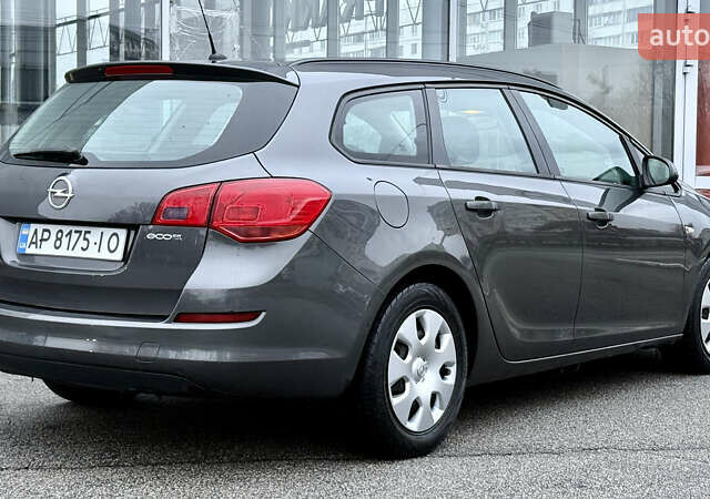 Сірий Опель Астра, об'ємом двигуна 1.3 л та пробігом 182 тис. км за 7300 $, фото 4 на Automoto.ua