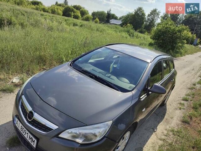 Серый Опель Астра, объемом двигателя 1.7 л и пробегом 292 тыс. км за 6990 $, фото 1 на Automoto.ua