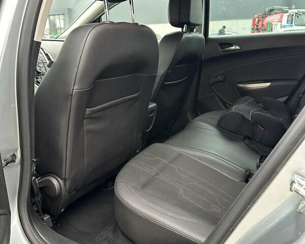 Серый Опель Астра, объемом двигателя 1.69 л и пробегом 178 тыс. км за 6200 $, фото 12 на Automoto.ua