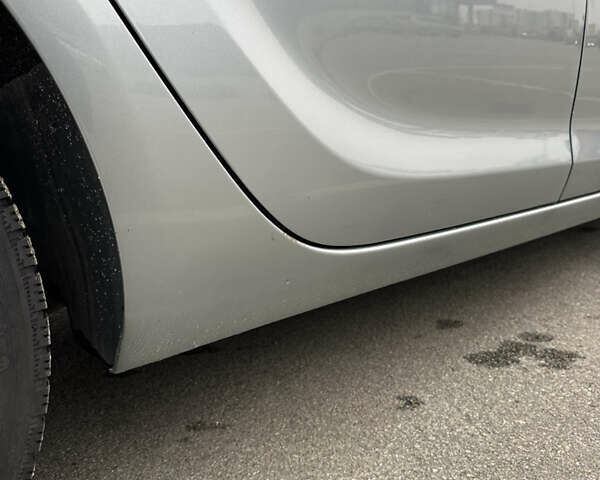 Серый Опель Астра, объемом двигателя 1.69 л и пробегом 178 тыс. км за 6200 $, фото 27 на Automoto.ua