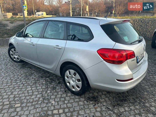 Серый Опель Астра, объемом двигателя 1.69 л и пробегом 334 тыс. км за 8300 $, фото 14 на Automoto.ua