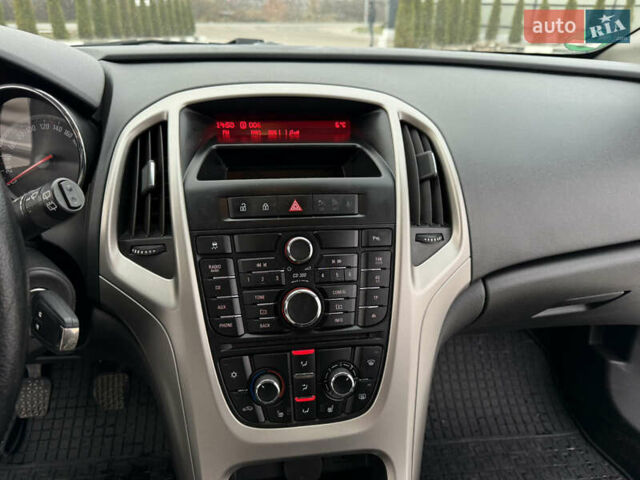 Серый Опель Астра, объемом двигателя 1.7 л и пробегом 245 тыс. км за 5700 $, фото 22 на Automoto.ua