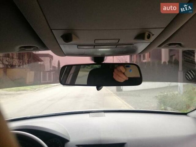 Серый Опель Астра, объемом двигателя 1.7 л и пробегом 300 тыс. км за 5999 $, фото 5 на Automoto.ua