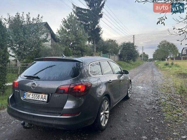 Серый Опель Астра, объемом двигателя 1.6 л и пробегом 275 тыс. км за 7500 $, фото 1 на Automoto.ua