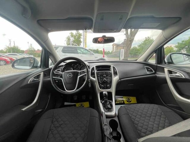 Серый Опель Астра, объемом двигателя 1.7 л и пробегом 243 тыс. км за 7500 $, фото 17 на Automoto.ua