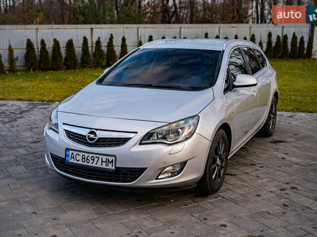 Сірий Опель Астра, об'ємом двигуна 1.7 л та пробігом 270 тис. км за 7500 $, фото 1 на Automoto.ua