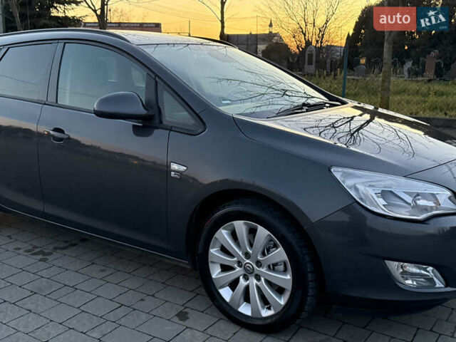 Серый Опель Астра, объемом двигателя 1.7 л и пробегом 215 тыс. км за 7350 $, фото 28 на Automoto.ua