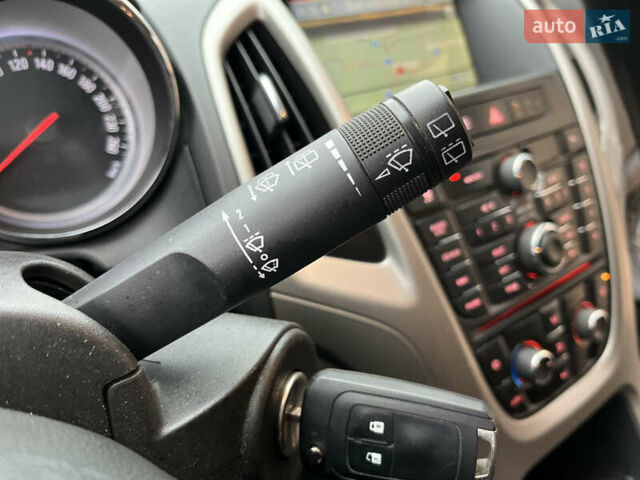 Серый Опель Астра, объемом двигателя 1.7 л и пробегом 257 тыс. км за 5850 $, фото 14 на Automoto.ua