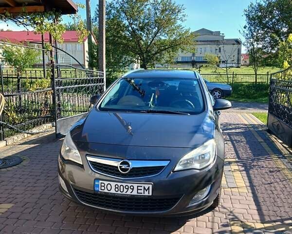 Серый Опель Астра, объемом двигателя 1.96 л и пробегом 329 тыс. км за 6800 $, фото 1 на Automoto.ua
