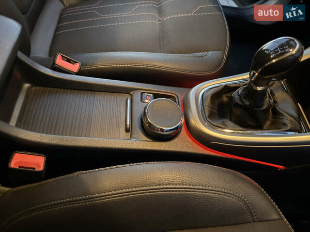 Серый Опель Астра, объемом двигателя 1.7 л и пробегом 215 тыс. км за 7350 $, фото 43 на Automoto.ua