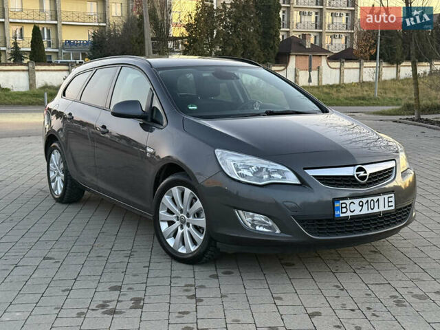 Серый Опель Астра, объемом двигателя 1.7 л и пробегом 215 тыс. км за 7350 $, фото 8 на Automoto.ua