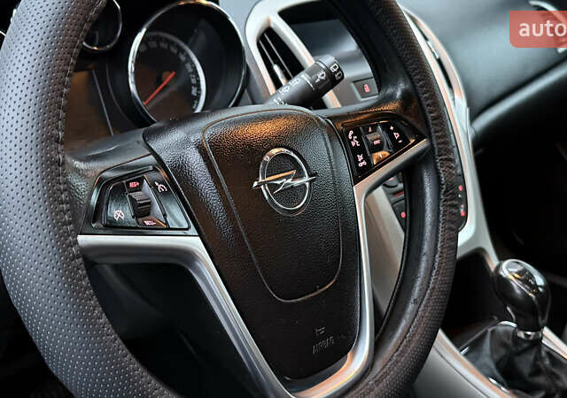 Сірий Опель Астра, об'ємом двигуна 1.3 л та пробігом 182 тис. км за 7300 $, фото 21 на Automoto.ua