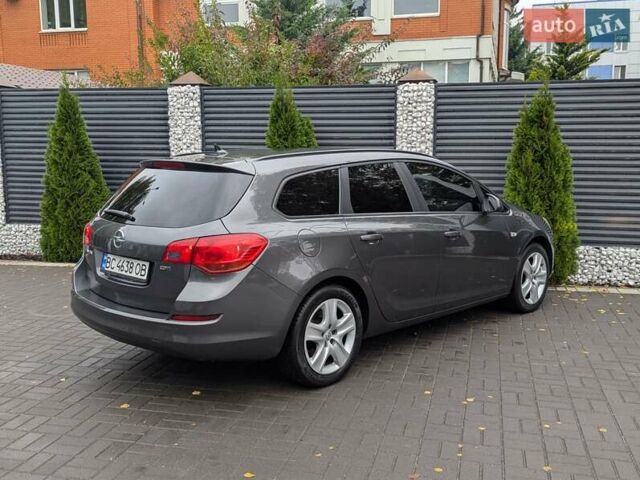 Опель Астра 2012 в Черкассах на Automoto.ua Серый Опель Астра, объемом двигателя 1.7 л и пробегом 236 тыс. км за 7499 $, фото 12 на Automoto.ua