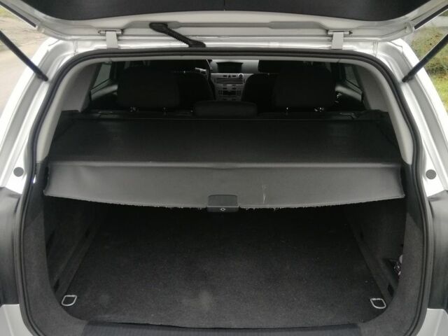 Сірий Опель Астра, об'ємом двигуна 1.7 л та пробігом 300 тис. км за 6200 $, фото 3 на Automoto.ua