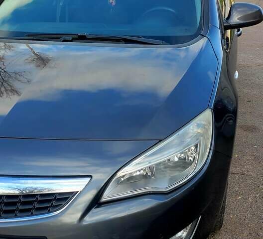 Серый Опель Астра, объемом двигателя 1.36 л и пробегом 250 тыс. км за 7300 $, фото 13 на Automoto.ua