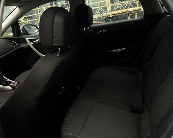 Сірий Опель Астра, об'ємом двигуна 1.69 л та пробігом 222 тис. км за 6450 $, фото 12 на Automoto.ua