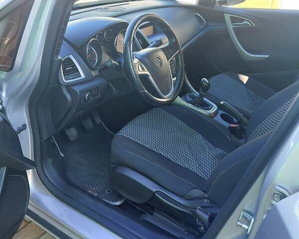 Сірий Опель Астра, об'ємом двигуна 1.7 л та пробігом 210 тис. км за 7500 $, фото 2 на Automoto.ua