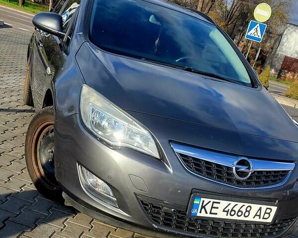 Серый Опель Астра, объемом двигателя 1.36 л и пробегом 250 тыс. км за 7300 $, фото 21 на Automoto.ua