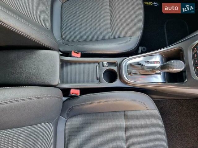 Серый Опель Астра, объемом двигателя 1.6 л и пробегом 184 тыс. км за 9900 $, фото 39 на Automoto.ua