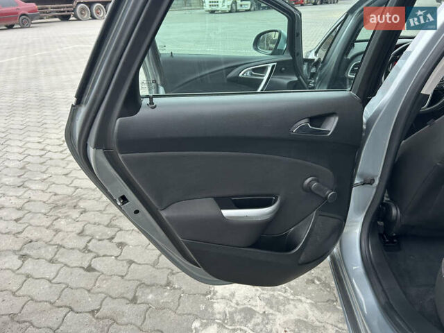 Сірий Опель Астра, об'ємом двигуна 1.7 л та пробігом 185 тис. км за 7500 $, фото 9 на Automoto.ua