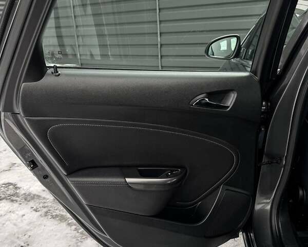 Серый Опель Астра, объемом двигателя 1.6 л и пробегом 200 тыс. км за 8700 $, фото 66 на Automoto.ua