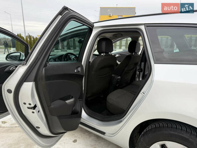 Серый Опель Астра, объемом двигателя 1.7 л и пробегом 245 тыс. км за 5700 $, фото 24 на Automoto.ua