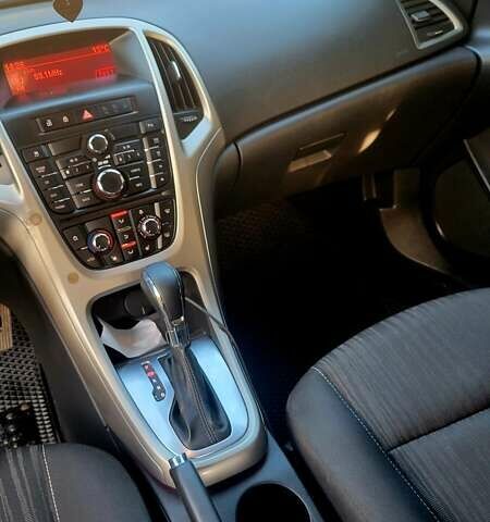 Серый Опель Астра, объемом двигателя 1.36 л и пробегом 250 тыс. км за 7300 $, фото 3 на Automoto.ua