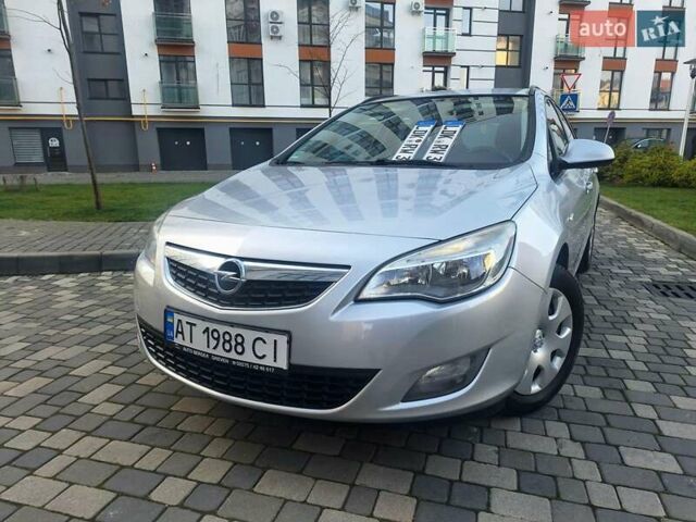 Серый Опель Астра, объемом двигателя 1.7 л и пробегом 270 тыс. км за 6750 $, фото 1 на Automoto.ua